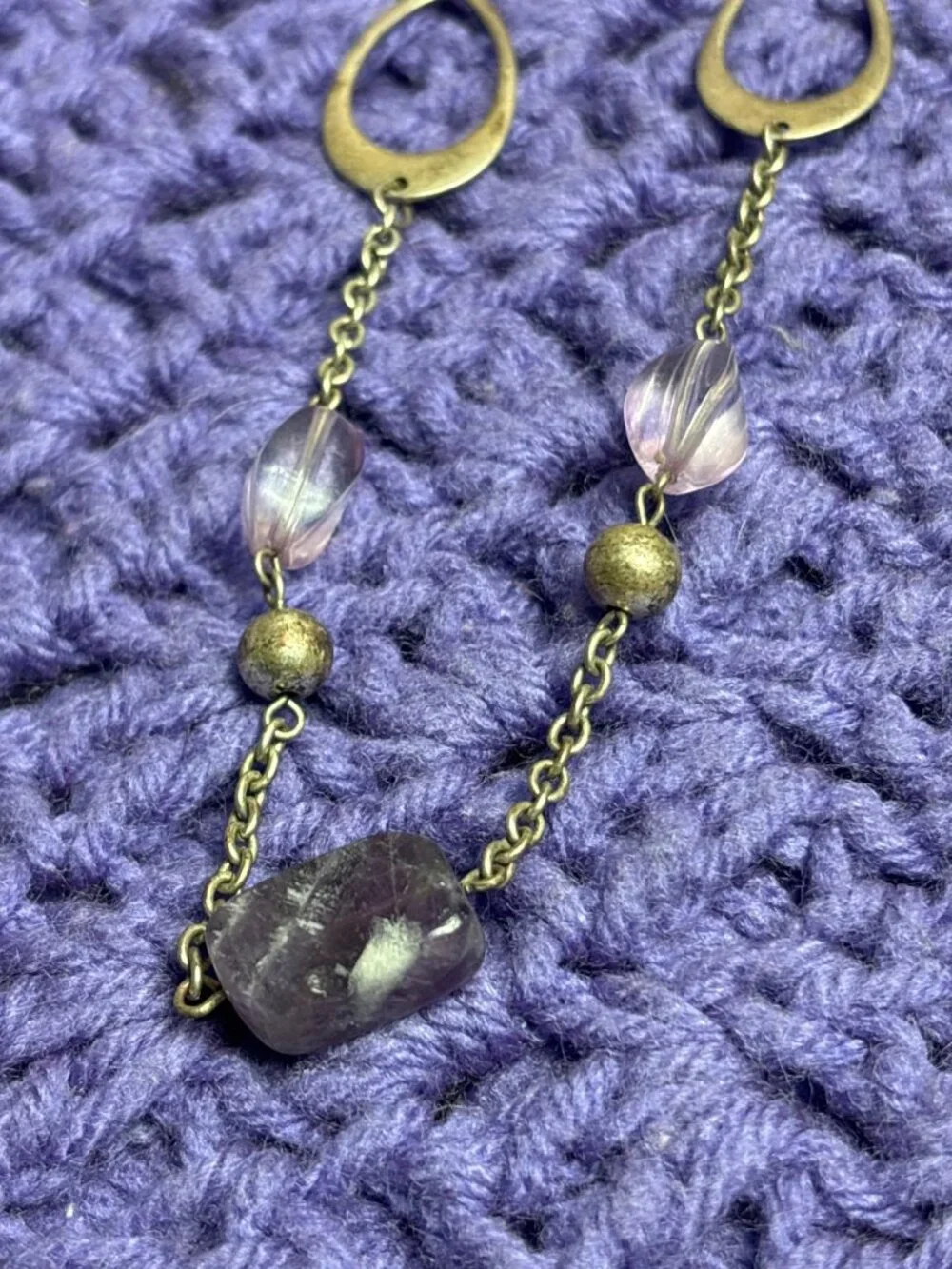 Distressed / Worn Goldtone Chain Necklace Amethyst Stone Purple Station Beads